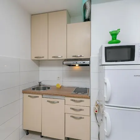 Apartament And Excelsior *