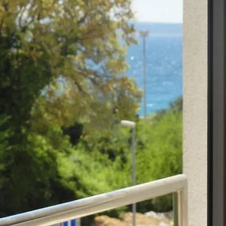 And Excelsior * سبليت