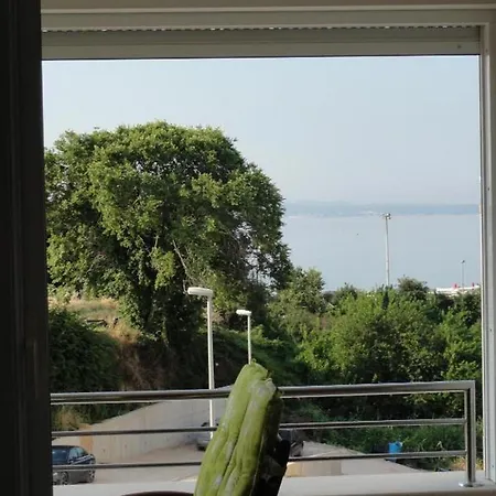 And Excelsior شقة سبليت