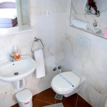 And Excelsior سبليت