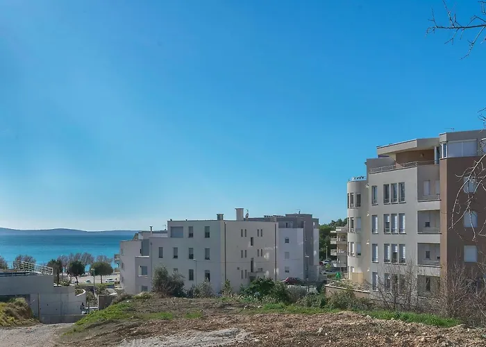 And Excelsior 스플리트