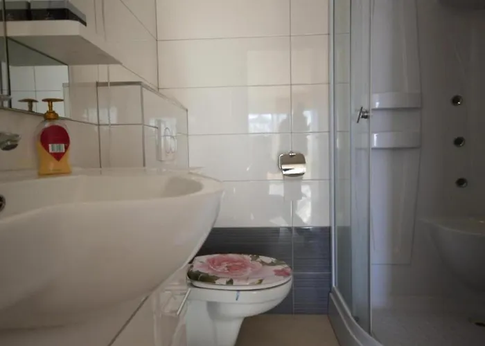 And Excelsior * 스플리트